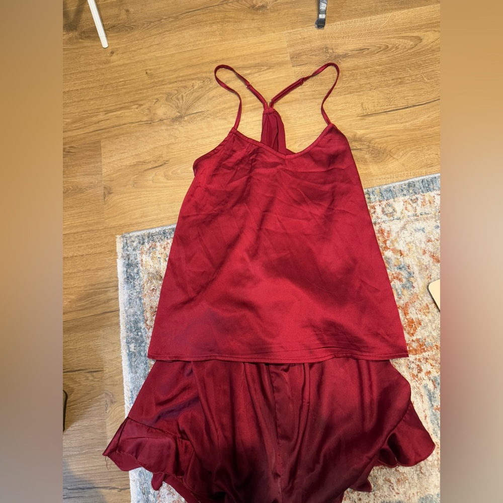 Red silk pj set size small, cami is adjustable